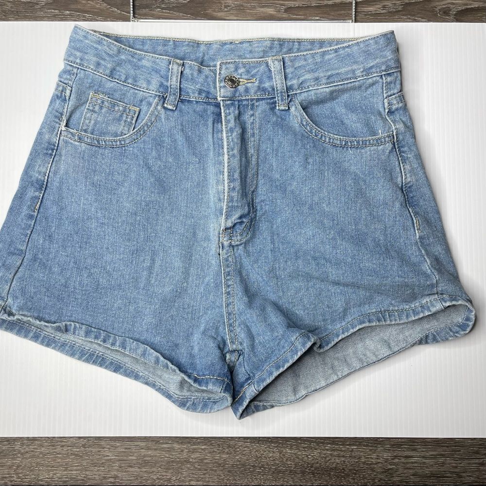 SHEIN Jean/Denim Shorts hi rise Size Small Mom Shorts, light wash NWOT